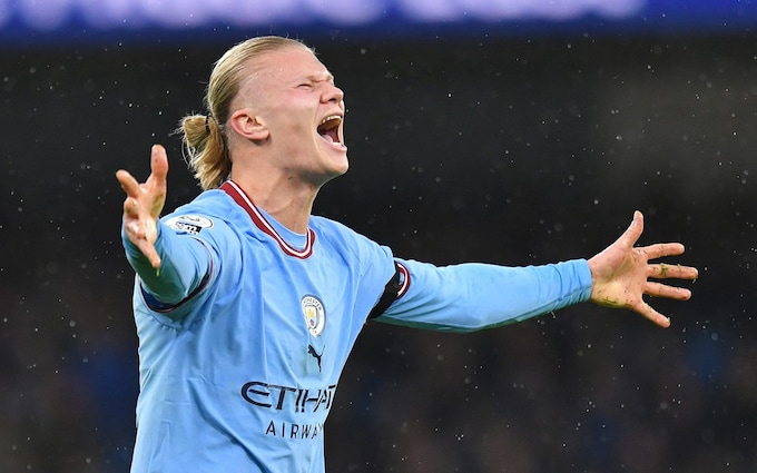 Manchester City's Erling Haaland during the pre-match warm-up to the Premier League match between Manchester City and Everton FC at Etihad Stadium - Pep Guardiola: We need to get more out of Erling Haaland